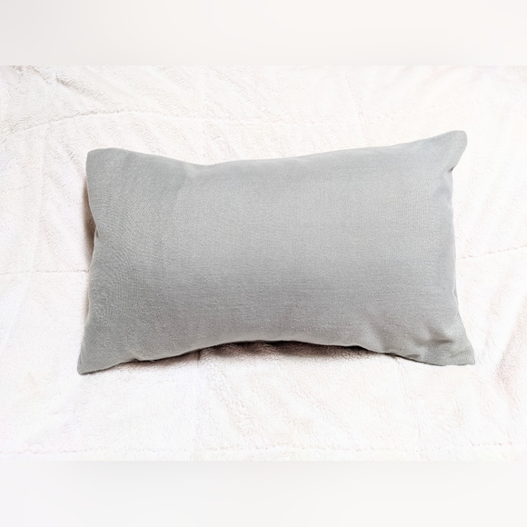 Home Decorating Family feather pillow with case grey with white looped yarn - Picture 5 of 5